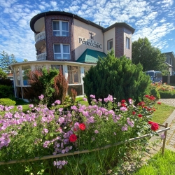 Отдых и проживание в отеле «Ренессанс» Зеленоградск